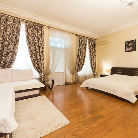 Ferienwohnung Goodrest On Ekaterininskaya Odessa Exterior foto