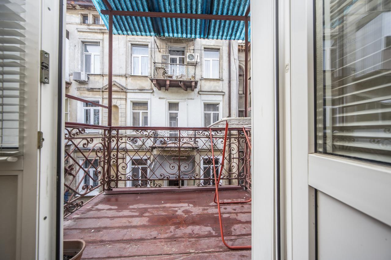 Ferienwohnung Goodrest On Ekaterininskaya Odessa Exterior foto