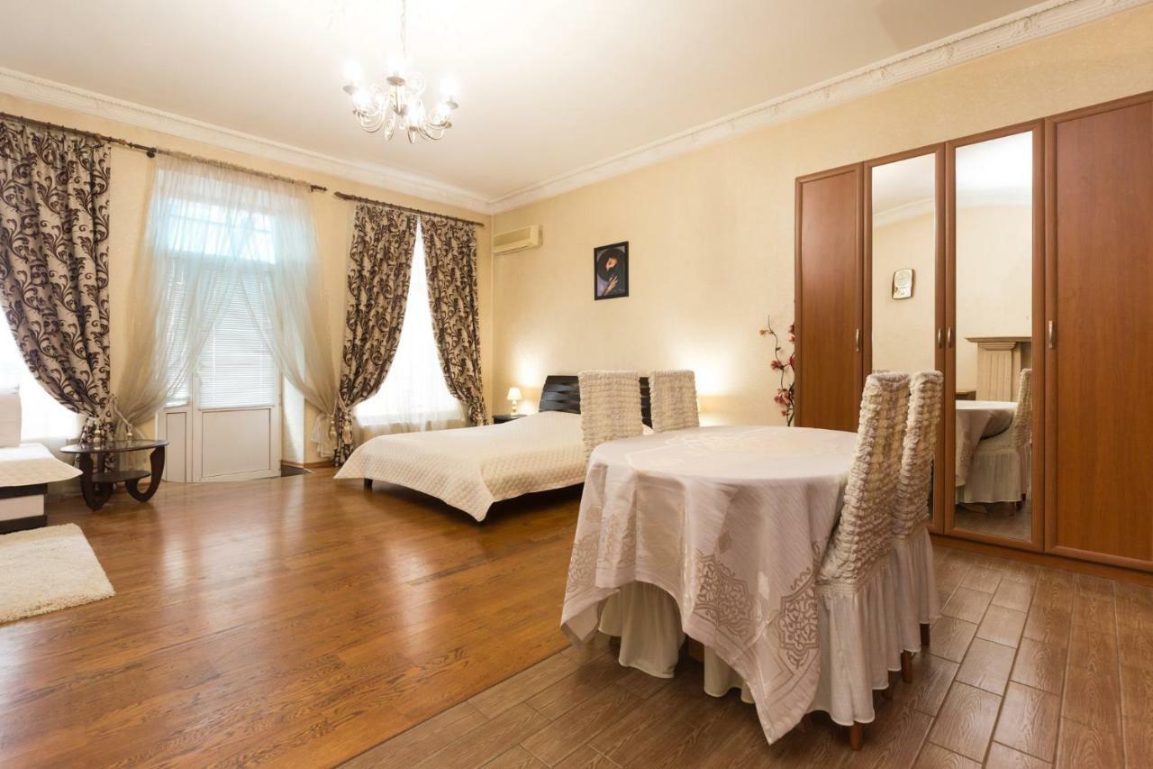 Ferienwohnung Goodrest On Ekaterininskaya Odessa Exterior foto